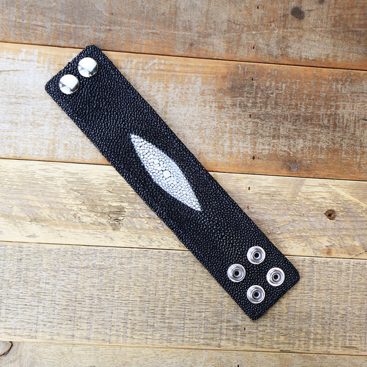 Women's Stingray Black Cuff